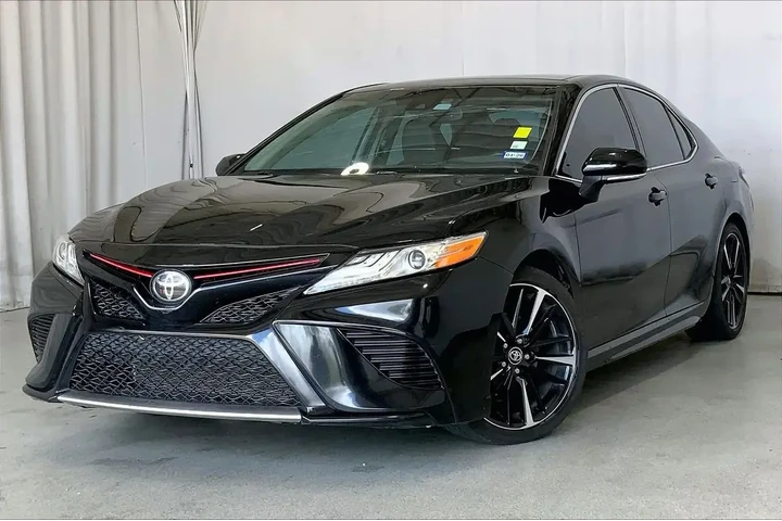 $20553 : Toyota Camry 2020 XSE 4dr Se image 2