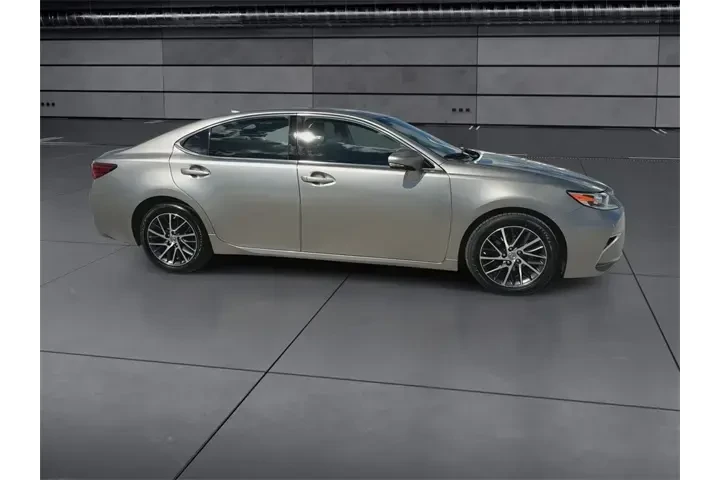 $22588 : Lexus ES 350 2017 4dr Sedan image 9