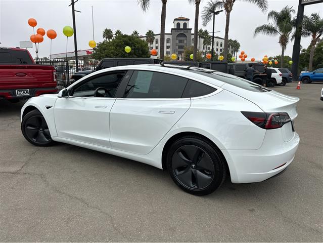 $21497 : 2019 Model 3 Standard Range P image 4