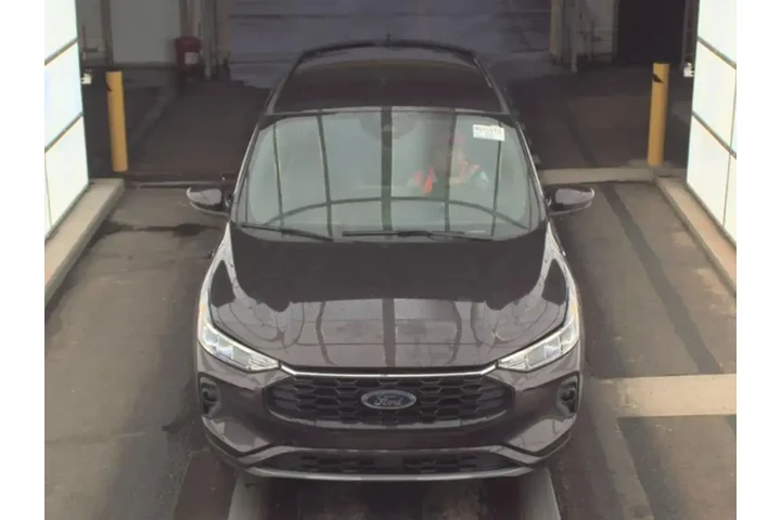 $23399 : Ford Escape 2023 AWD ST-Line image 3