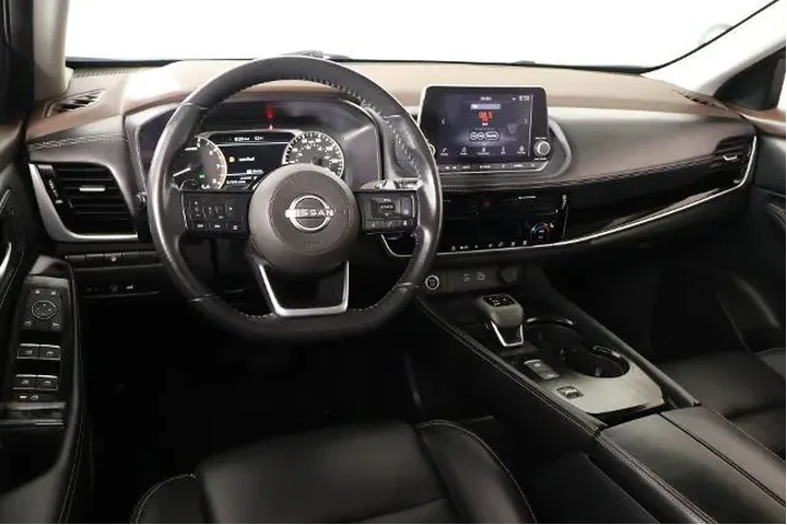 $24482 : Nissan Rogue 2023 SL 4dr Cro image 2