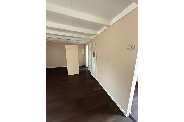 $1495 : ESTUDIO DE RENTA EN RIVERSIDE! image 3