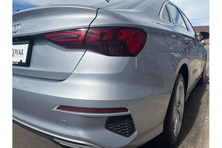 $15995 : 2024 A3 Premium 40 TFSI Front image 10