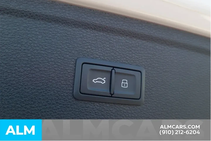 $27320 : Audi Q5 2024 AWD quattro S l image 10