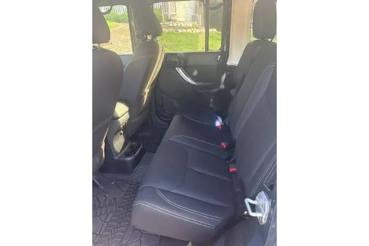 $23500 : Jeep Wrangler Unlimited 2017 image 7