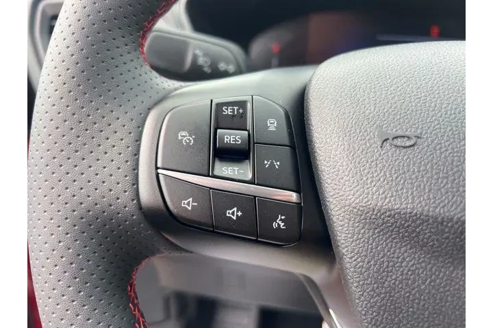 $23925 : Ford Escape 2023 AWD ST-Line image 9