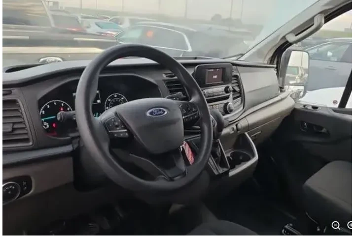 $33950 : Ford Transit 2024 250 3dr SW image 3