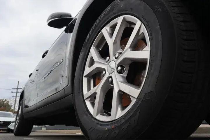 $32443 : Jeep Grand Cherokee L 2022 4 image 10