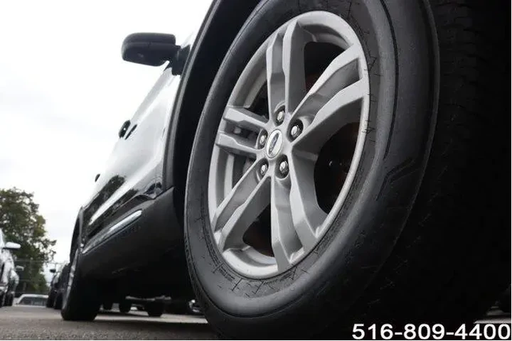 $31147 : Ford Explorer 2022 AWD XLT 4 image 7