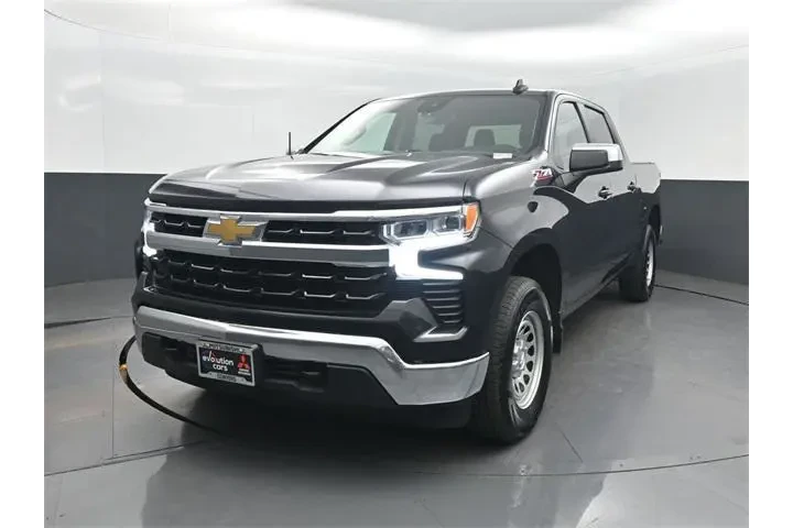 $32995 : Chevrolet Silverado 1500 202 image 1