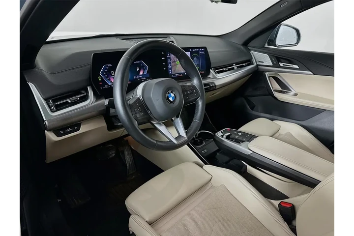 $39000 : BMW X2 2025 AWD xDrive28i 4d image 9