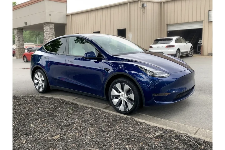 $33900 : 2020 MODEL Y LNG RN image 5