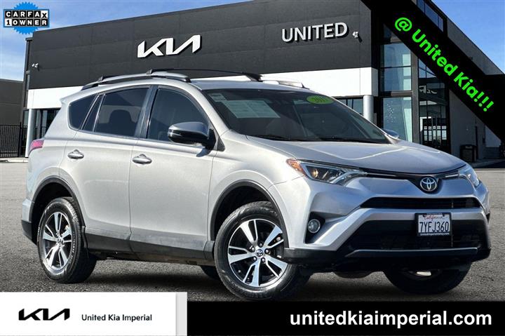 $20998 : Pre-Owned 2017 RAV4 XLE image 1