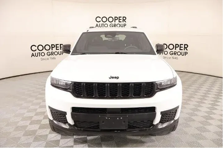 $29742 : Jeep Grand Cherokee L 2023 4 image 9