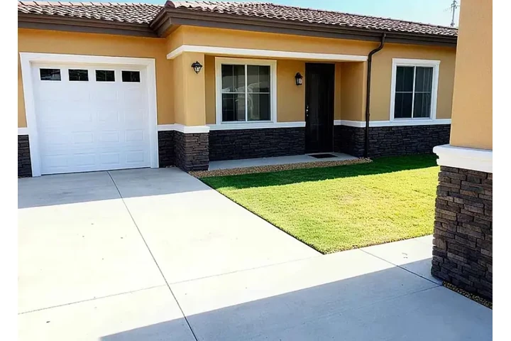 $2350 : READY FOR MOVE IN Baldwin Park image 2