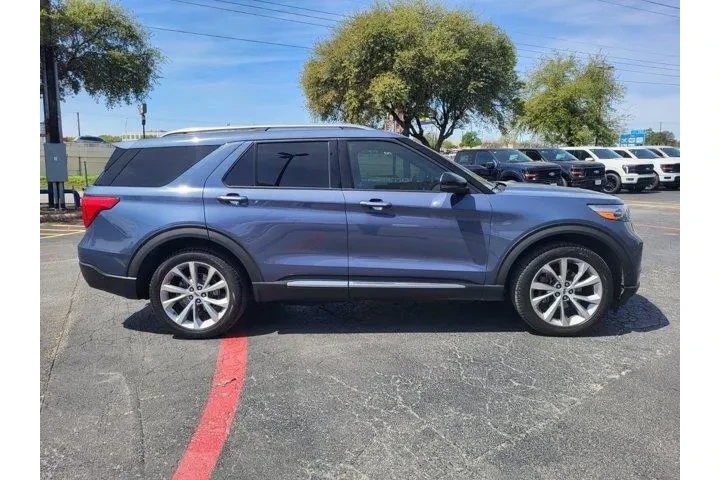 $26500 : Ford Explorer 2021 AWD Plati image 2