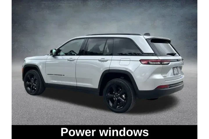 $33856 : Jeep Grand Cherokee 2024 4x2 image 8