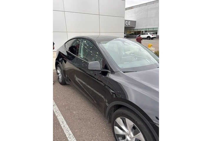 $35900 : Tesla Model Y 2024 AWD Long image 5