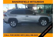 $25699 : Toyota RAV4 2021 AWD XLE 4dr thumbnail