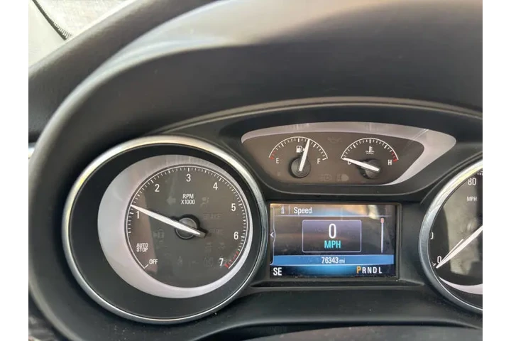 $20995 : 2019 Envision Essence image 10