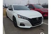 $21500 : Nissan Altima 2022 2.5 SR 4d thumbnail
