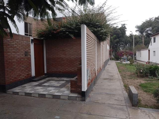 $530000 : EXCELENTE CASA EN VENTA  SURCO image 1