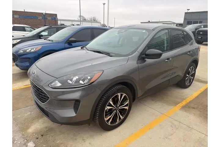 $18990 : Ford Escape 2022 AWD SE 4dr image 6