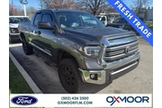 Toyota Tundra 2014 4x4 SR5 4 en Louisville