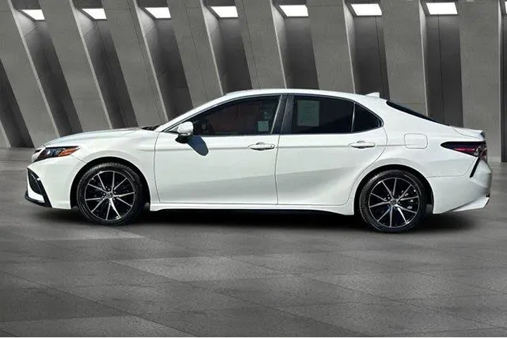 $24700 : Toyota Camry 2022 SE 4dr Sed image 8