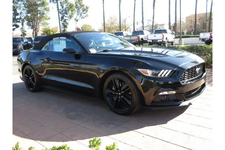 $17468 : Ford Mustang 2016 EcoBoost P image 6