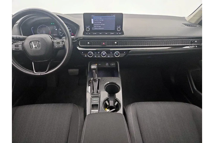 $26998 : Honda Civic 2024 EX 4dr Seda image 9