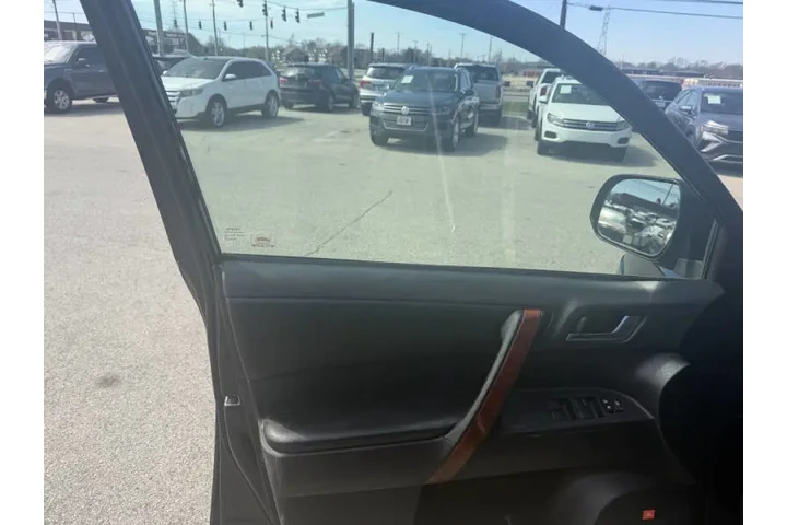 $12850 : 2013 Highlander Limited image 10