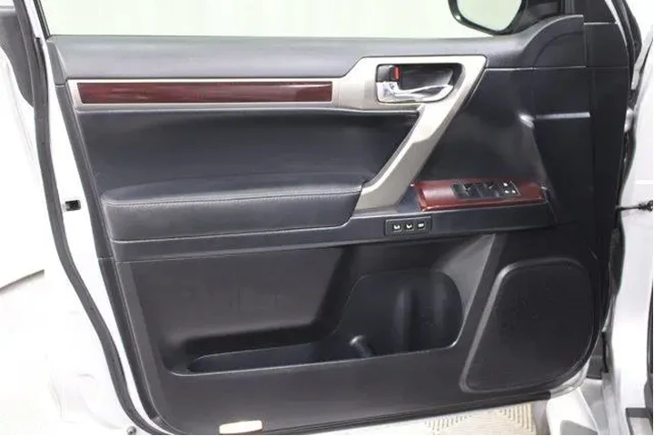 $27982 : Lexus GX 460 2015 AWD 4dr SU image 6