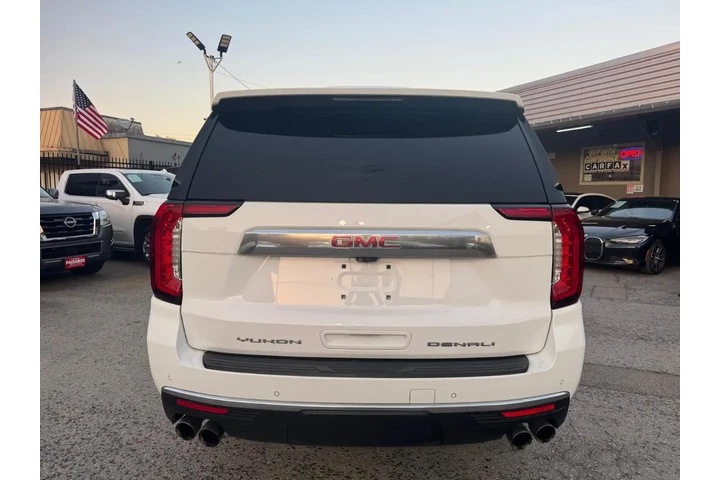 2021 GMC Yukon XL Denali 2WD image 5