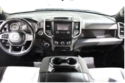 $35882 : Ram 1500 2022 4x4 Big Horn 4d thumbnail
