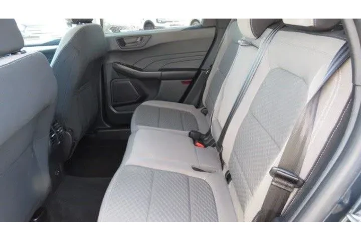 $17719 : Ford Escape 2022 AWD SE 4dr image 6