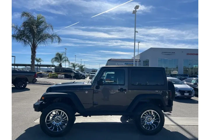 $27988 : Jeep Wrangler 2017 4x4 Rubic image 5