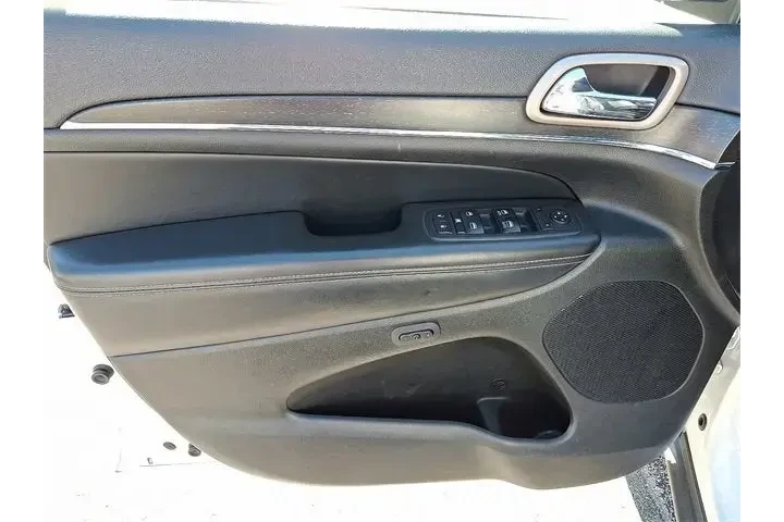 $12988 : Jeep Grand Cherokee 2015 4x2 image 9