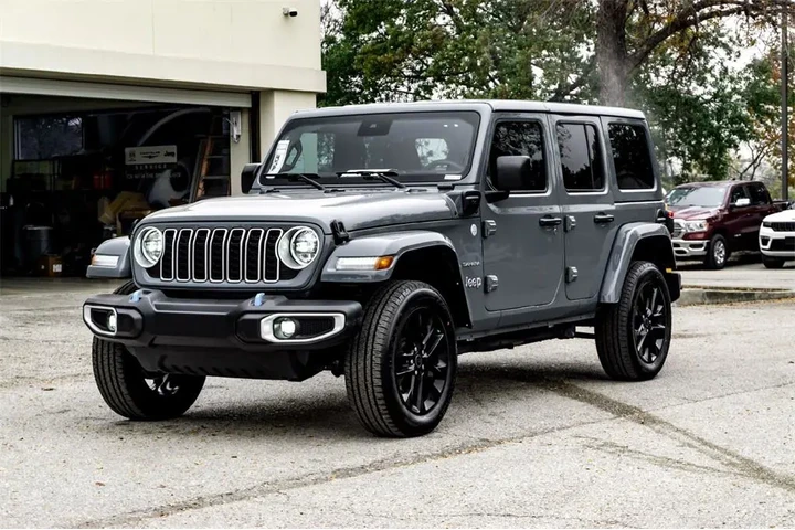 $34599 : Jeep Wrangler 2024 4x4 Sahar image 8
