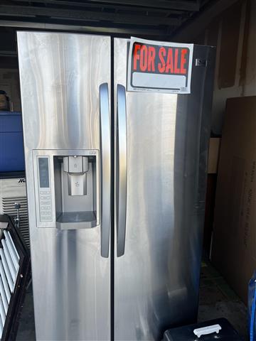 $400 : Refrigeradores image 1
