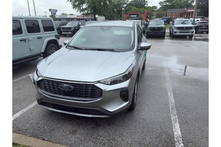 $22750 : Ford Escape 2023 Active 4dr image 2