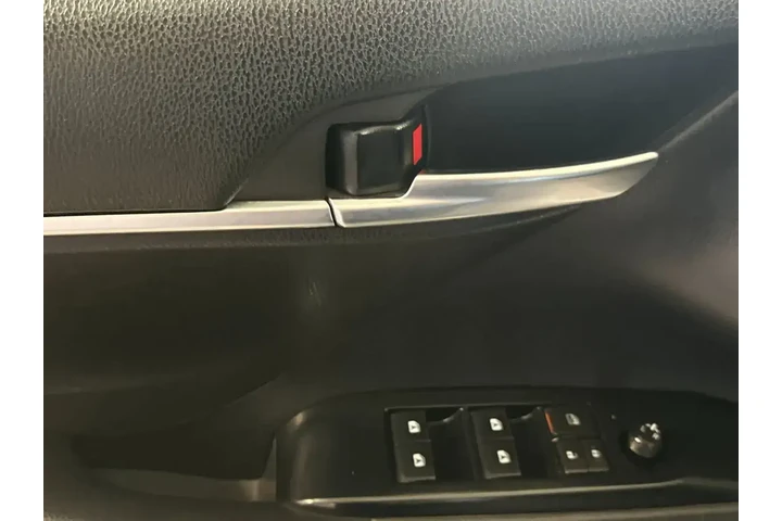 $10399 : Toyota Camry 2018 SE 4dr Sed image 8