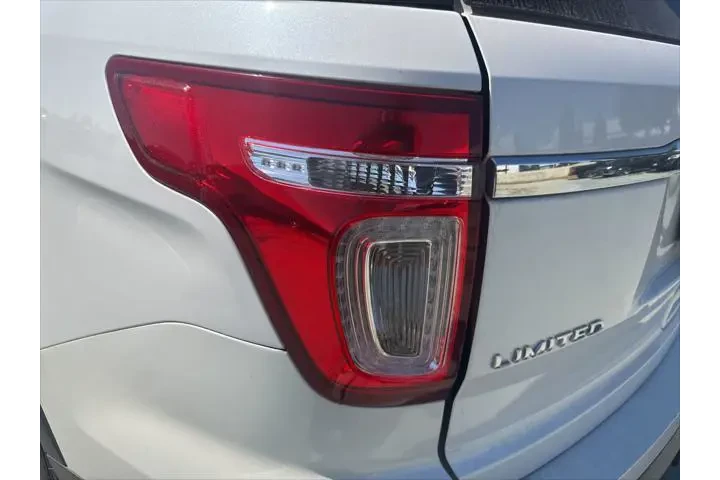 $10498 : Ford Explorer 2013 AWD Limit image 10