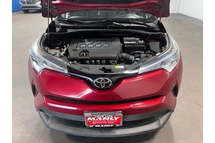 $14939 : Toyota C-HR 2018 XLE 4dr Cro image 9