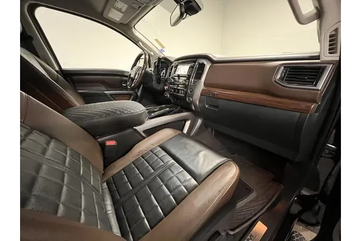 $23941 : Nissan Titan 2017 4x4 Platin image 10