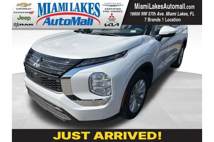 $22991 : Mitsubishi Outlander 2023 ES image 1