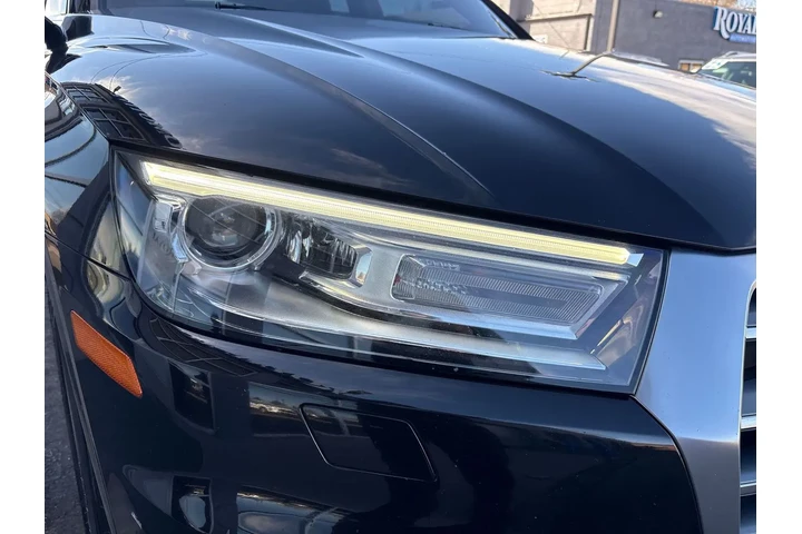 $17995 : 2020 Q5 Premium 45 TFSI quatt image 10