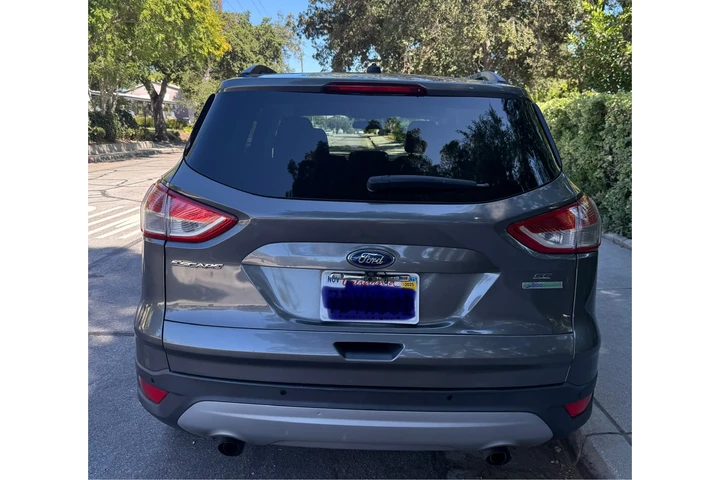 $7500 : Ford scape image 1