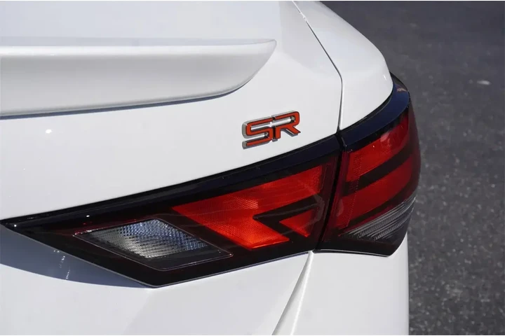 $21235 : Nissan Sentra 2025 SR 4dr Se image 6