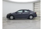 $16998 : Kia Forte 2023 LX 4dr Sedan thumbnail